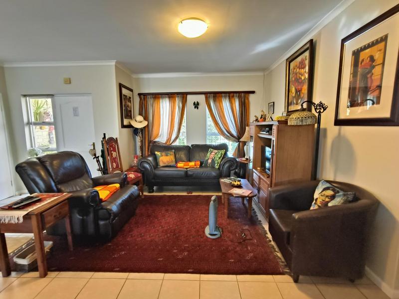 2 Bedroom Property for Sale in Protea Heights Western Cape